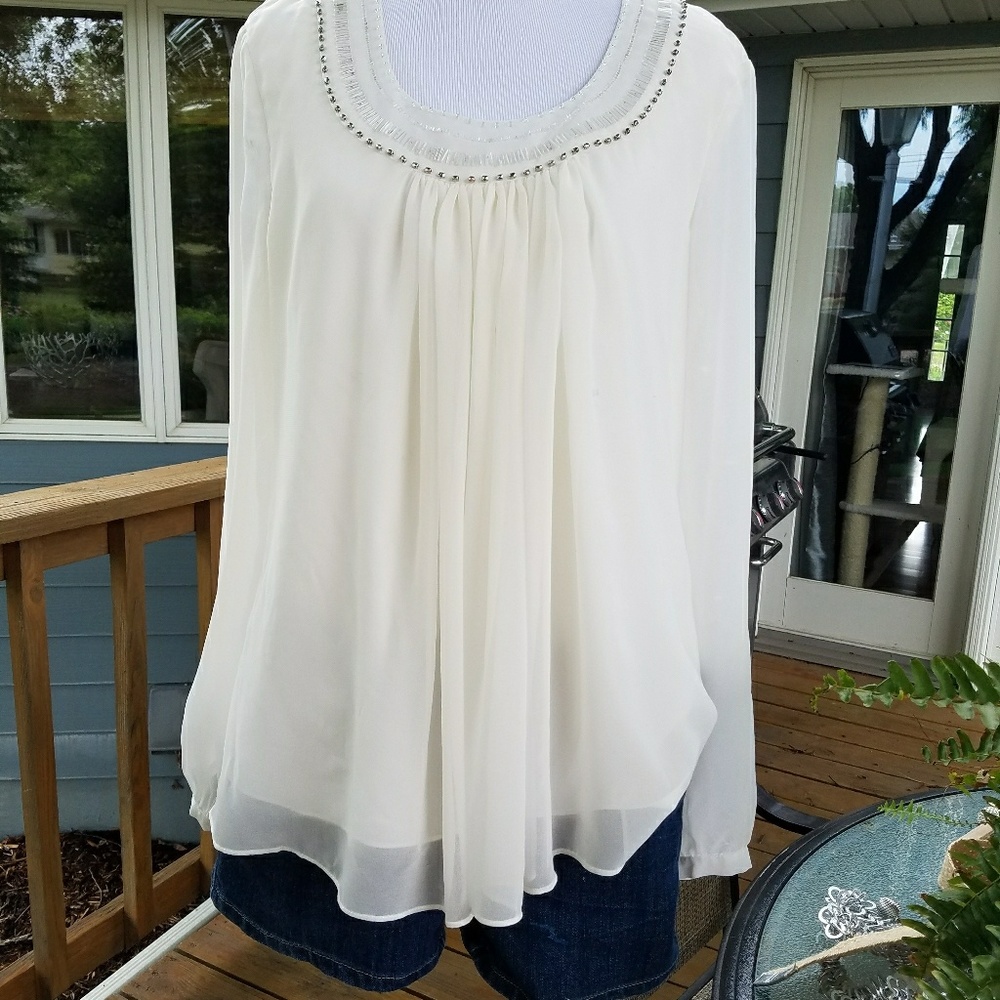 Absolutely stunning Coldwayer Creek blouse